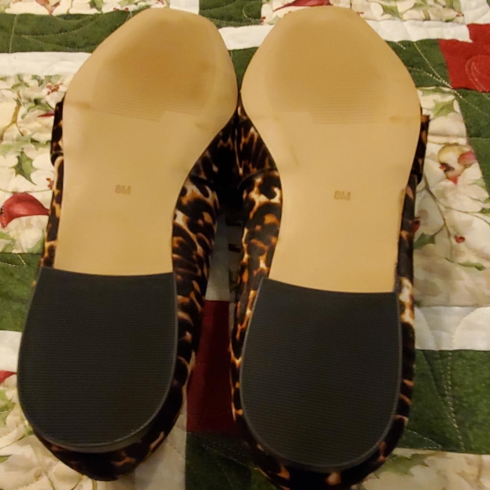 SHOES - Picture 6 of 7